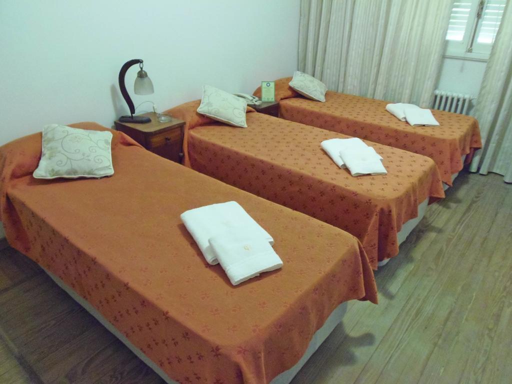City Hotel มาร์เดลปลาตา ภายนอก รูปภาพ