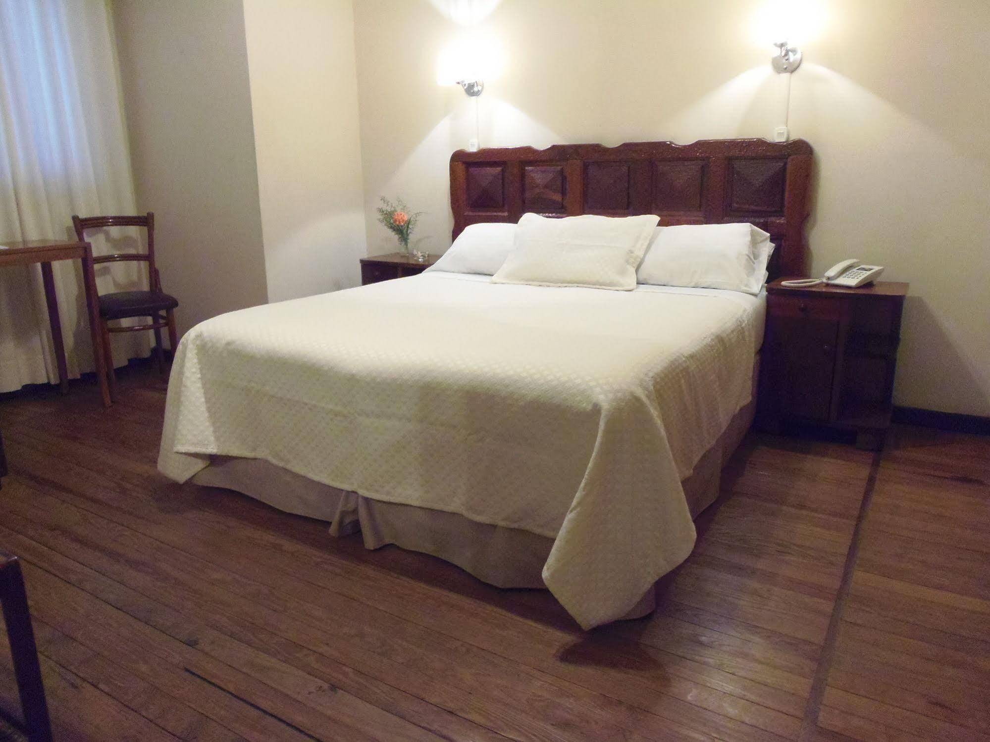 City Hotel มาร์เดลปลาตา ภายนอก รูปภาพ